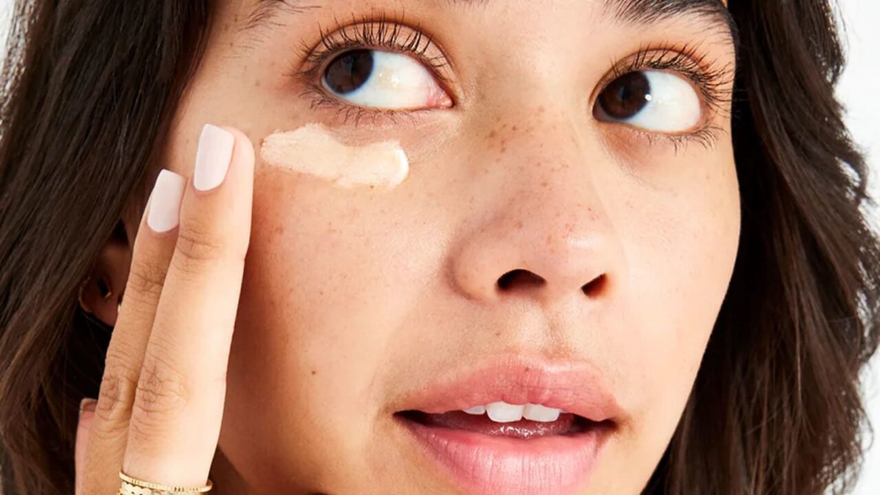 Best Affordable Eye Cream for Dark Circles: 5 Picks Under $50 article image