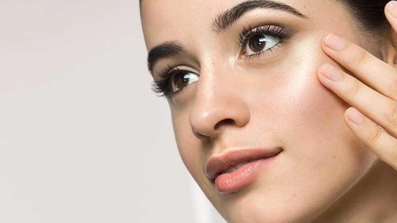 5 Best Skincare Products for an Accutane Routine (2026) article image