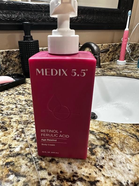 Medix 5.5 Retinol and Ferulic Acid Body Cream pump bottle