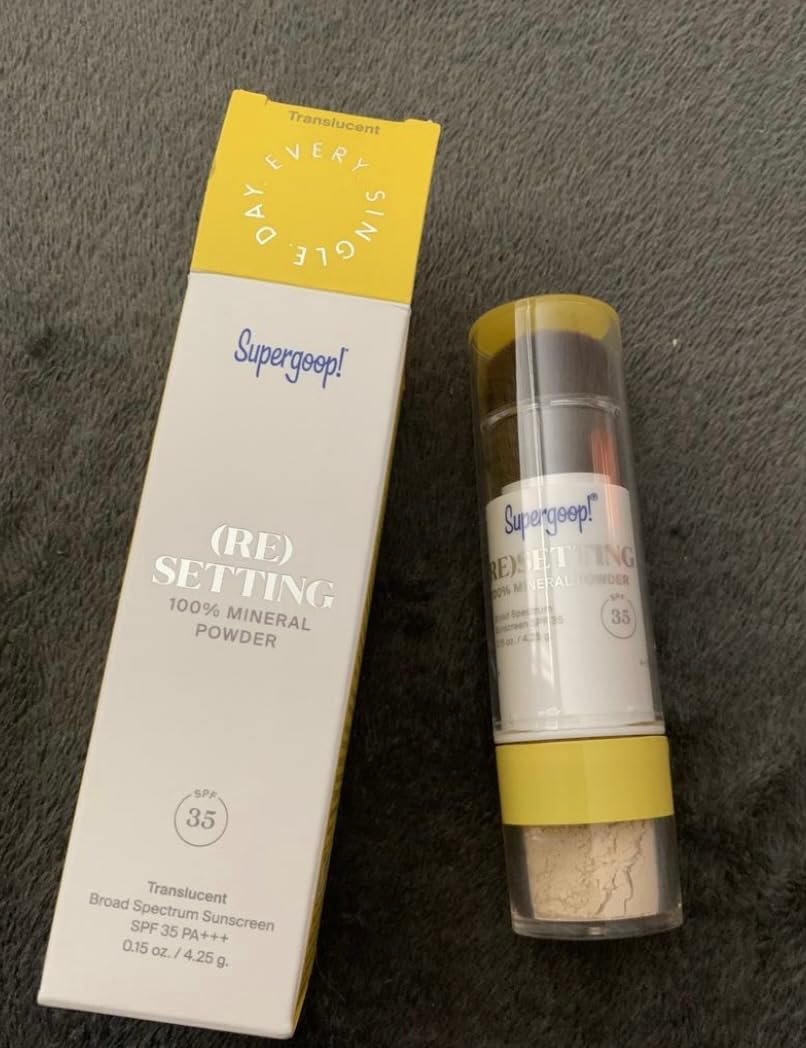 Supergoop Re setting Mineral Powder SPF 35 with its box
