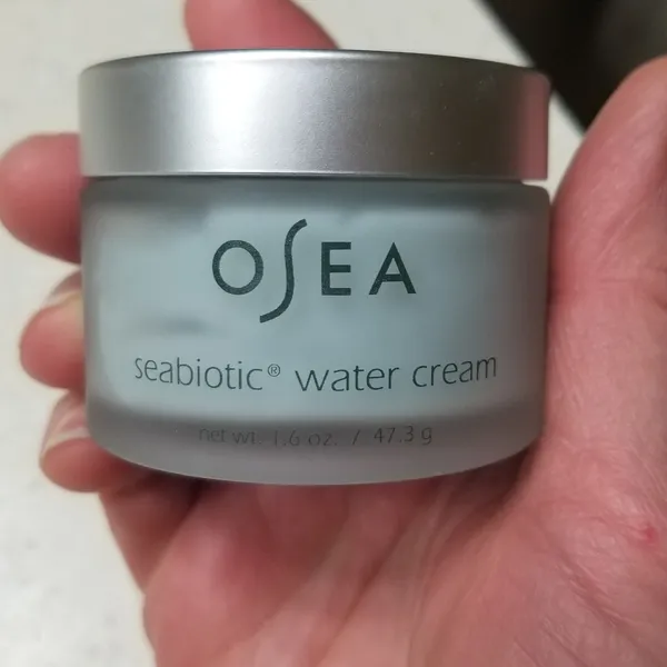 Best Retinol Alternatives for Beginners in 2025 | Gentle Anti-Aging Skincare Without the Irritation 12 2d20f0bb f6e5 4a46 b83e 70507df792b3