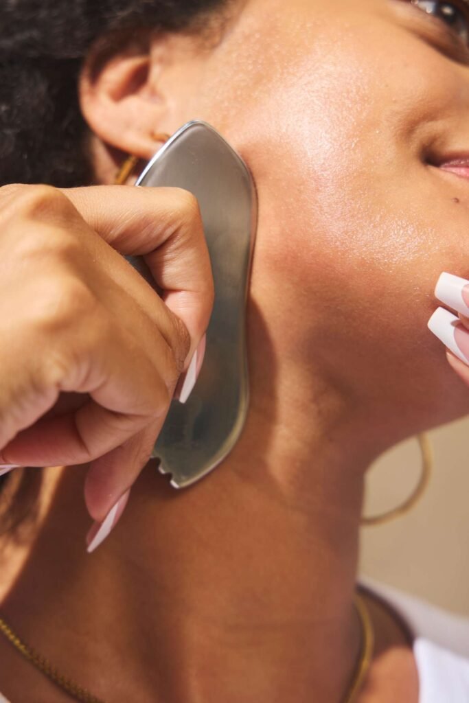 how to use a gua sha