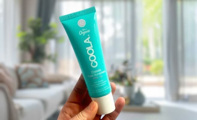 Best non-greasy face sunscreen 2025