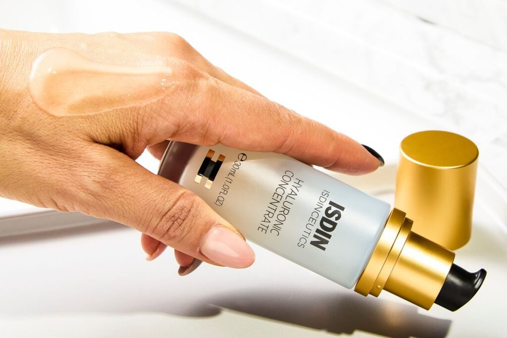 Best Hyaluronic Acid Serum for Pores in 2025 | Minimize Large Pores & Hydrate Skin 5 Best Hyaluronic Acid Serum for Pores