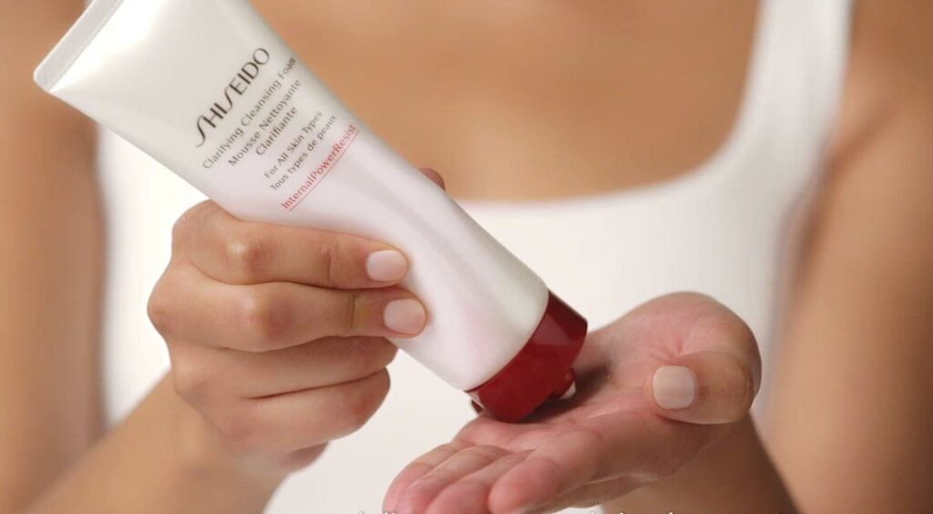 Best Cleansers for Removing Waterproof Sunscreen 2025