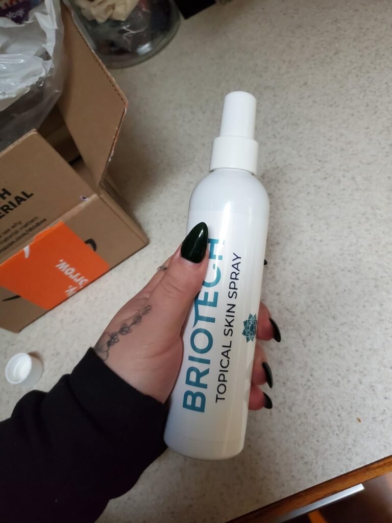 Best Soothing Sprays for Sensitive Skin 2025